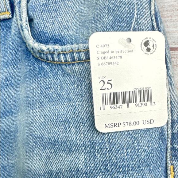 NWT Free People Aged To Perfection Maggie Mid Rise Straight Leg Jeans Size 25 - Picture 4 of 6